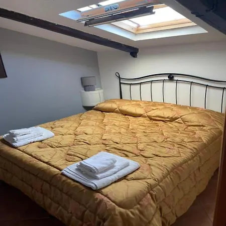 Alessios House By Napoliapartments-2